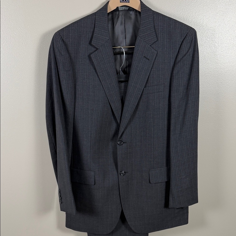 Jos A Bank Men's Charcoal Pinstripe Two-Button Suit Jacket and Pants Set